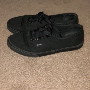Women’s size 7 black vans